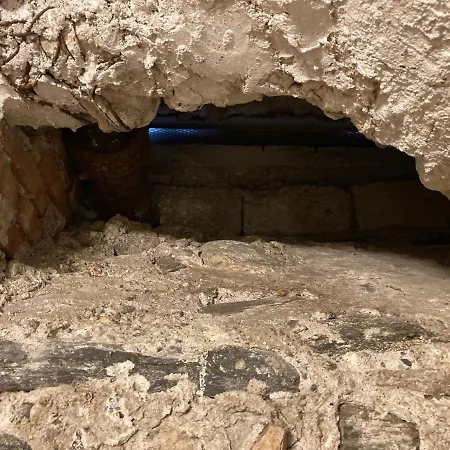 Pensjonat The Old Cellar